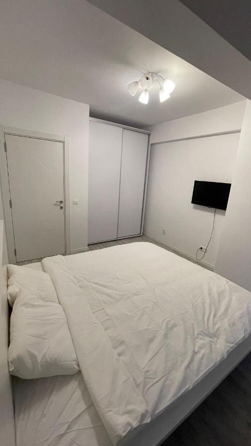 Santorini Residence Apartment Otopeni Eksteriør billede